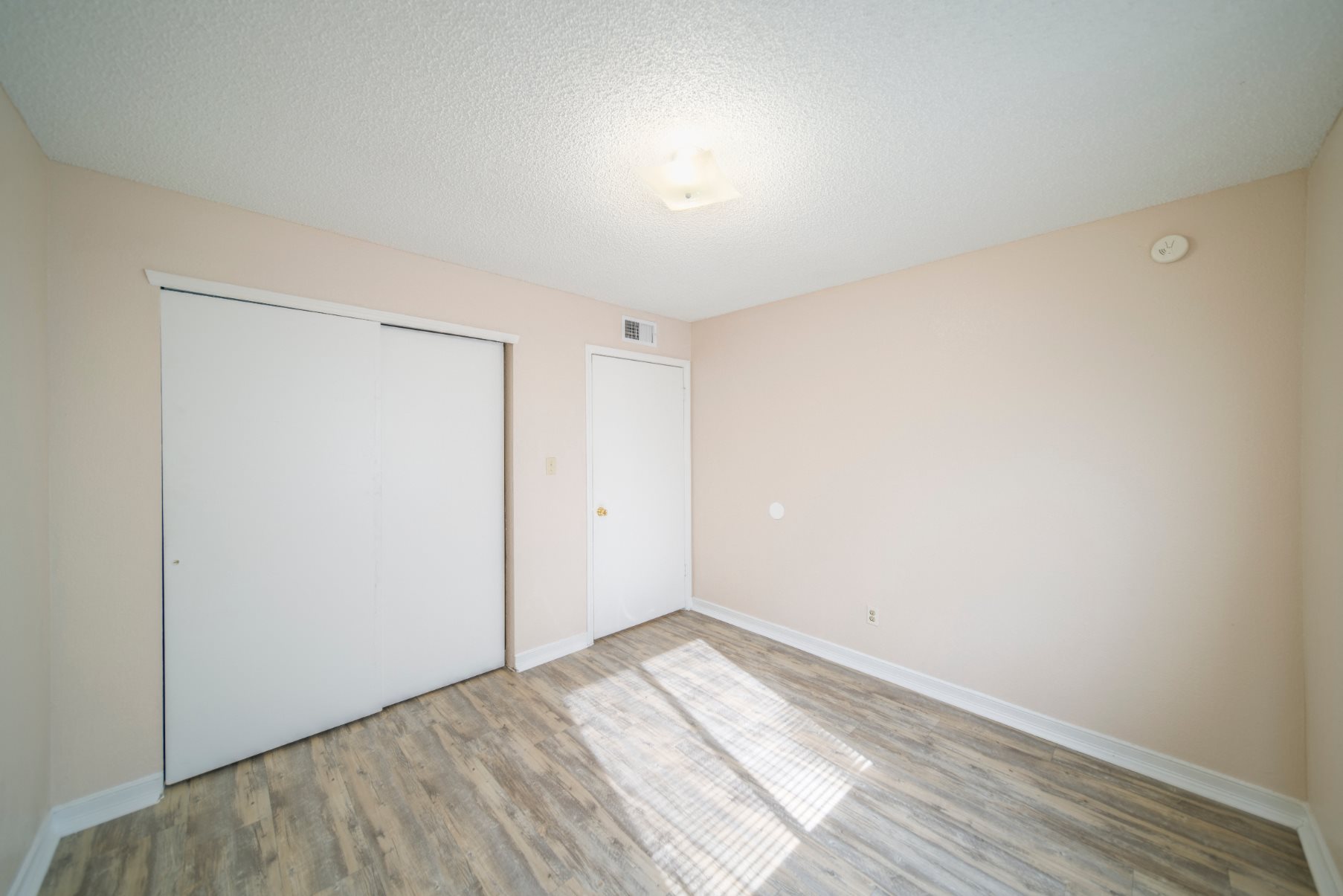 Gallery Photo 24